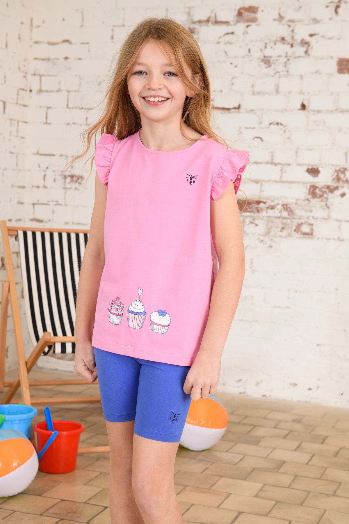Causeway girls' swing t-shirt, Cupcake Print