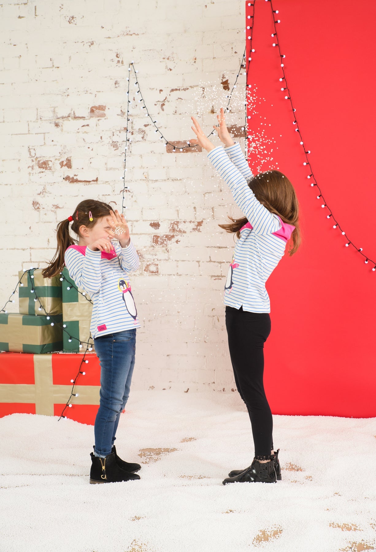 Causeway Top - Christmas Penguin - Lighthouse