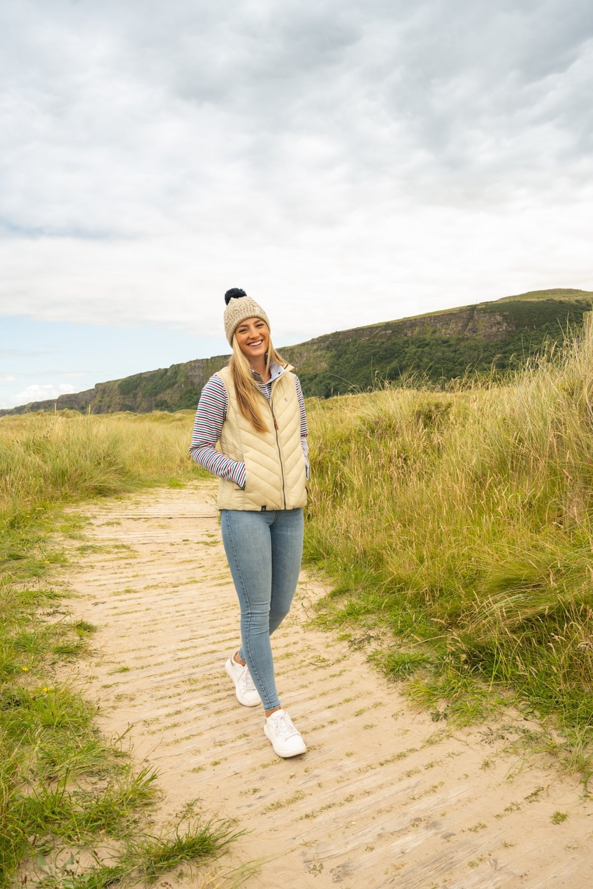 Laurel Gilet - Almond