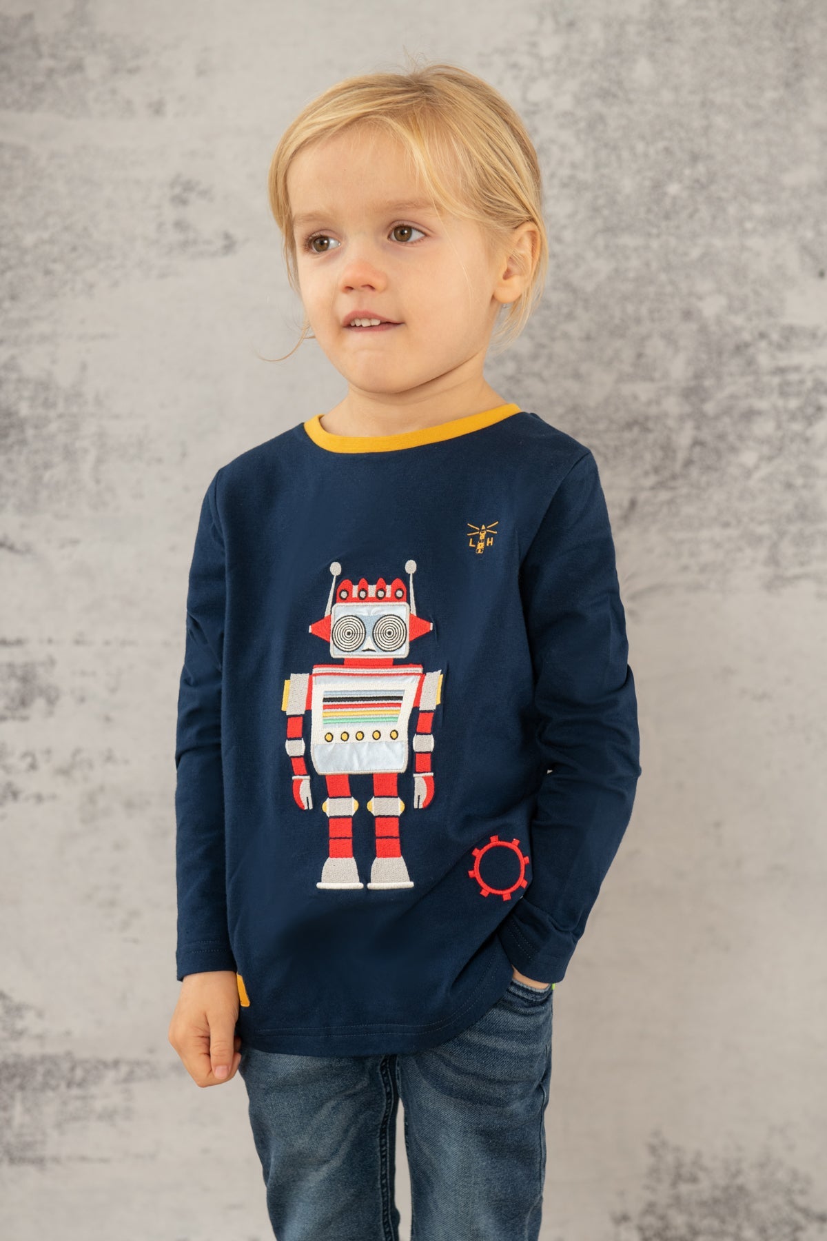 Oliver Top - Robot - Lighthouse