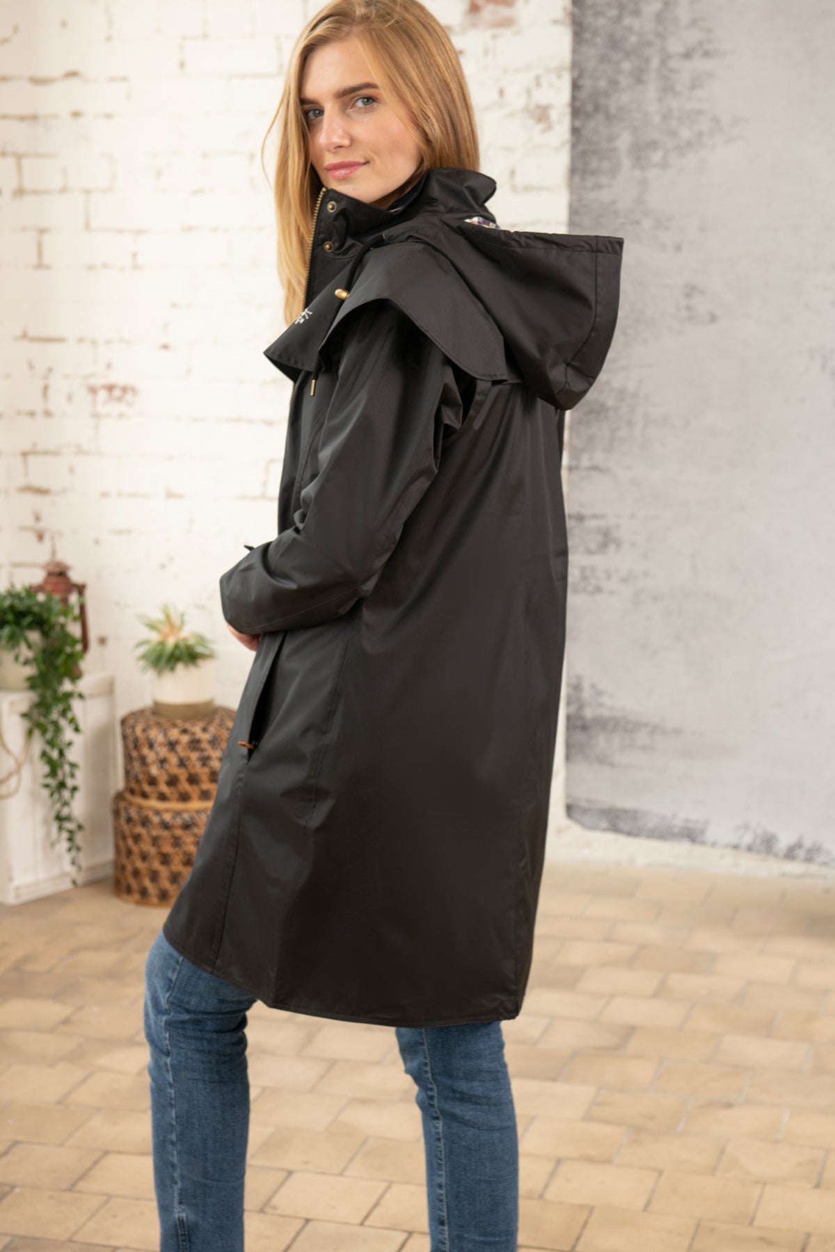 Outrider 3/4 Length Waterproof Raincoat - Black-Lighthouse