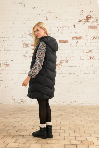 Savannah Long Gilet - Black-Lighthouse