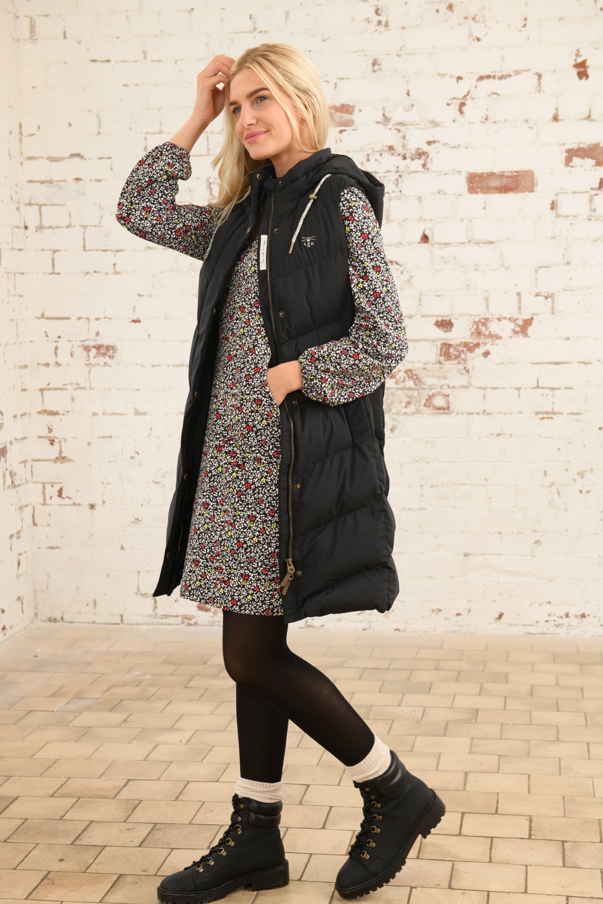 Savannah Long Gilet - Black - Lighthouse