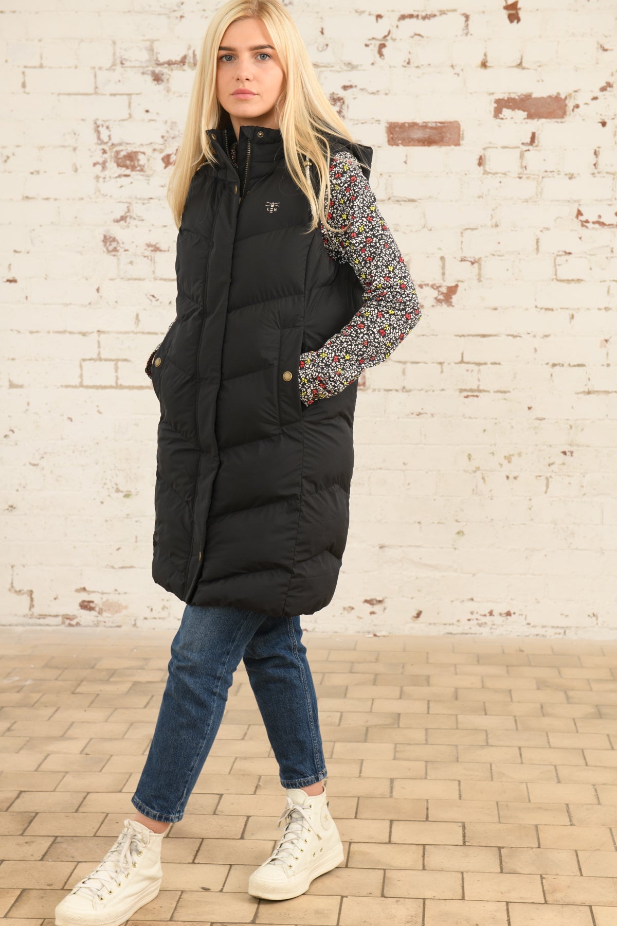 Savannah Long Gilet - Black-Lighthouse