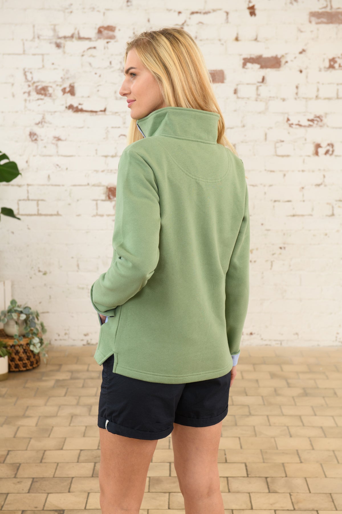 Shore Sweatshirt - Pistachio-Lighthouse